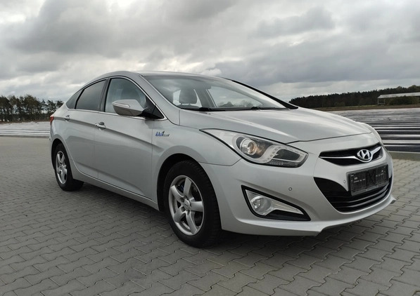 Hyundai i40 cena 20500 przebieg: 209000, rok produkcji 2013 z Zbąszyń małe 172